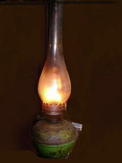 керосиновая лампа
