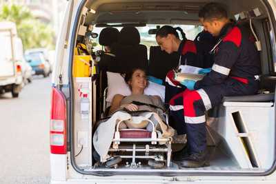 Перевезення лежачих хворих